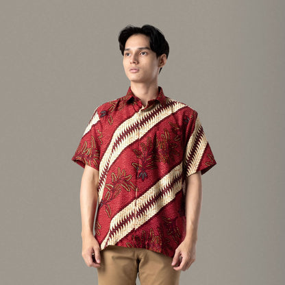 Benhill Kemeja Pria Batik Sutra Dobby Lengan Pendek  Maroon Dan Hitam Motif 25063-36231