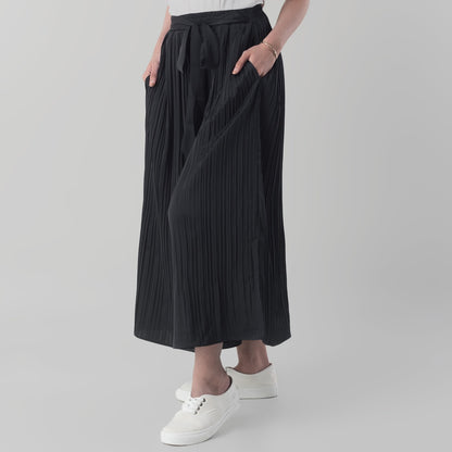 Benhill Celana Wanita "Yoana" Pants Pleated Cullotes Pinggang Karet Tali Pinggang Navy 278