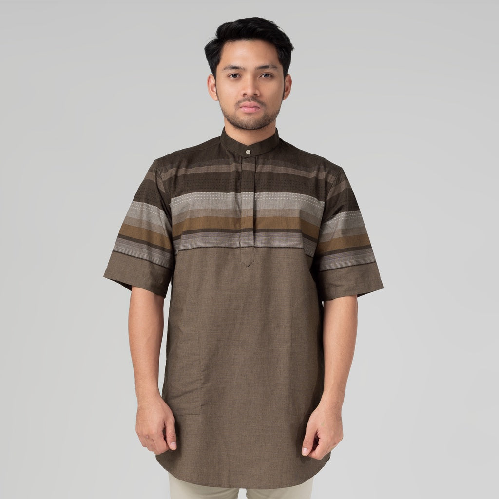 Benhill Koko Qurta Salur Pria Pendek Coklat 29900-901-3150H